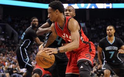 【NFL动态】泰坦队公布2025赛季队长名单 新秀状元卡姆-沃德领衔