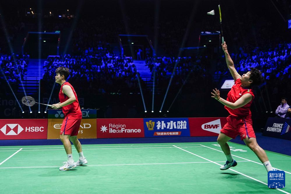 与目标的自 与目标的自